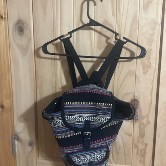 Woven Medium Size Backpack Purse Southwestern Design Baja Style - Picture 2 of 6